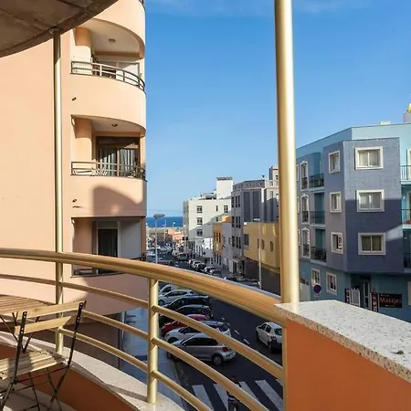 Cerca Del Mar *